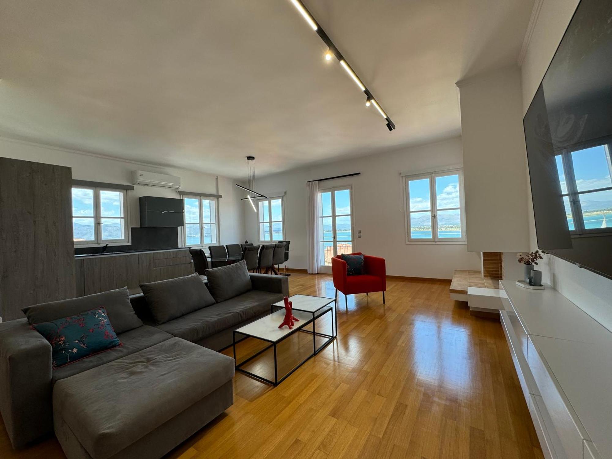 נאפפליו S&F Luxury Apartment מראה חיצוני תמונה